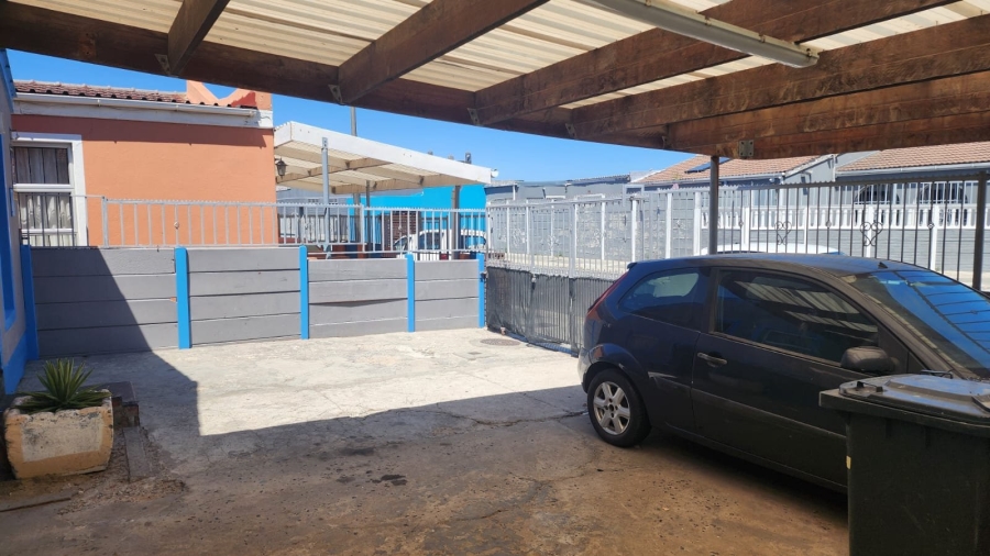 2 Bedroom Property for Sale in Portlands Western Cape